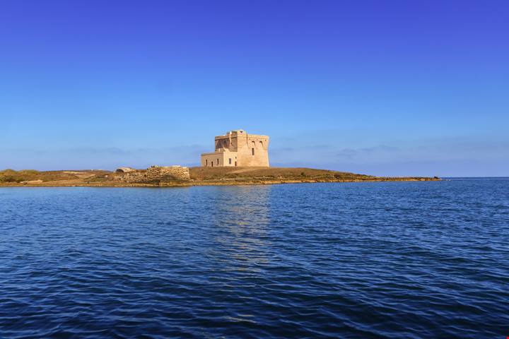 Torri costiere Puglia: ecco dove fare foto | PaesiOnLine